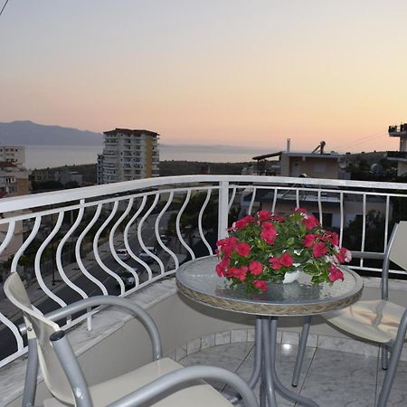 Isabela Apartments Sarandë Exterior foto